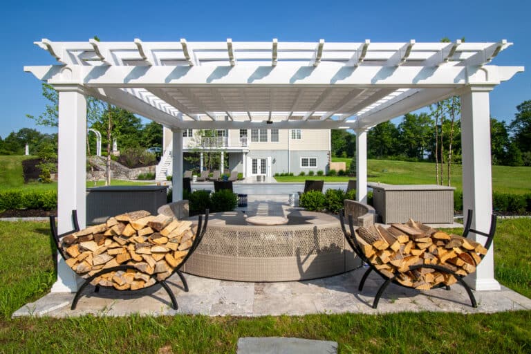Projects 13 Front view of Vinyl Cancun Pergola